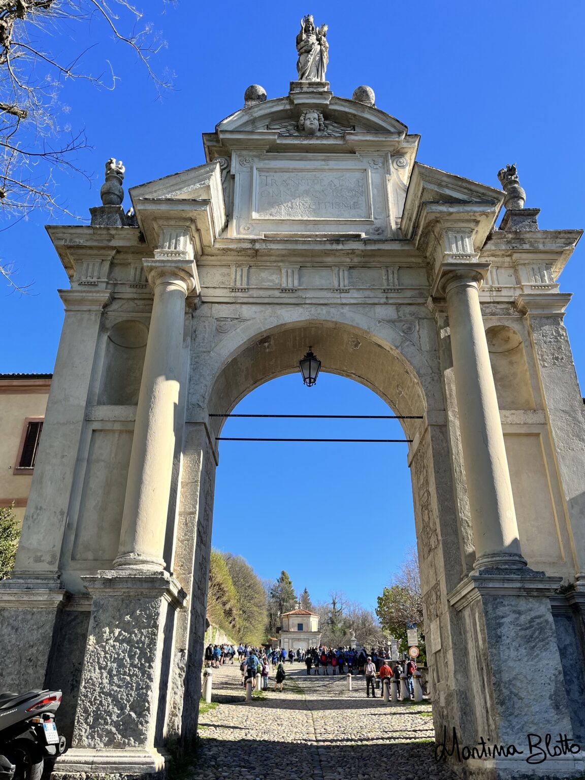 Porta di ingresso della Via Sacra