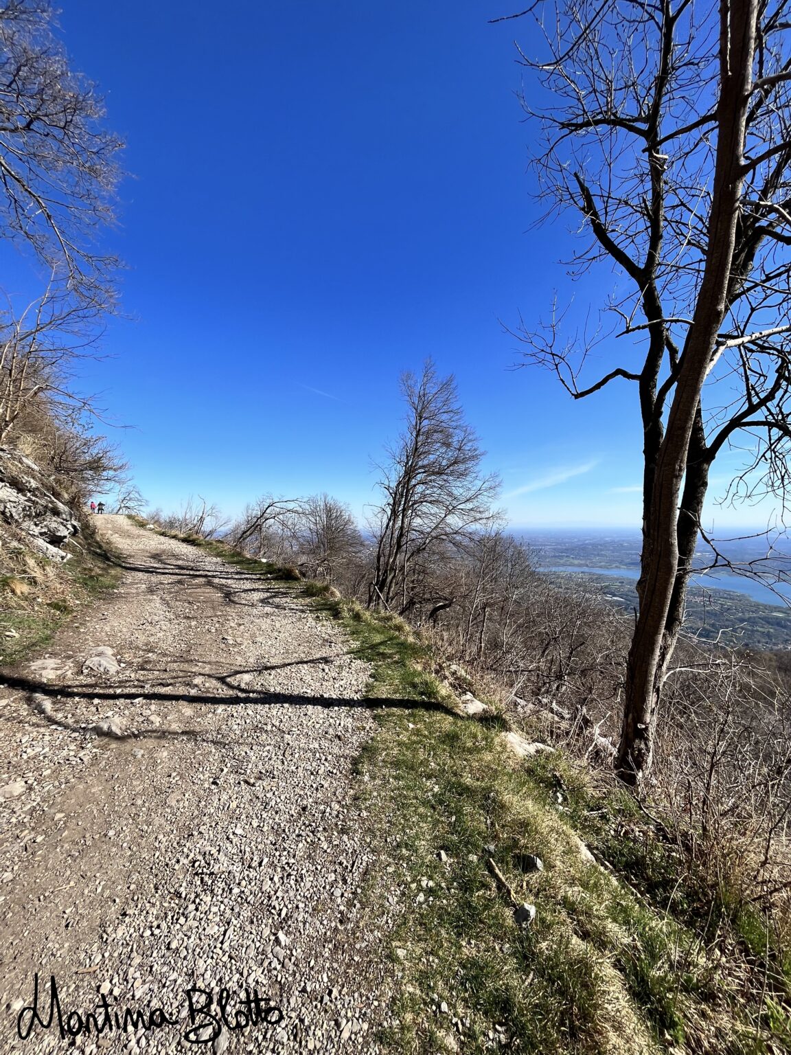 Sentiero verso il forte