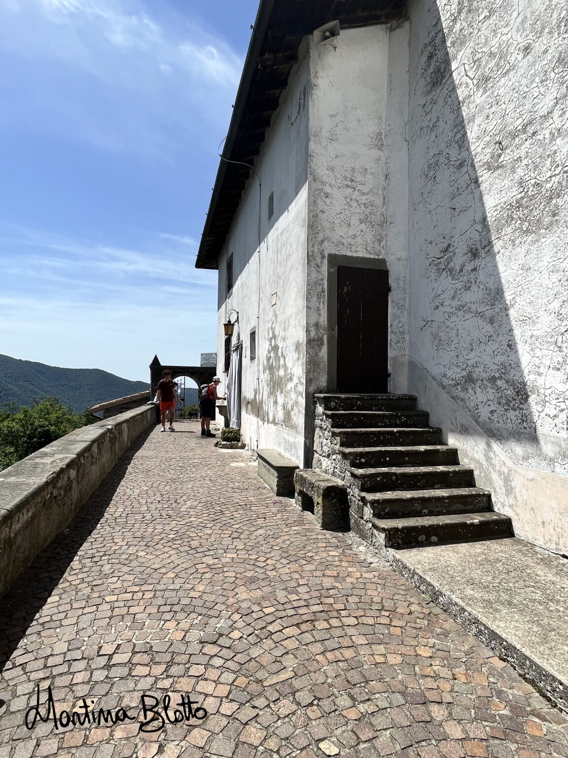 Lato verso est