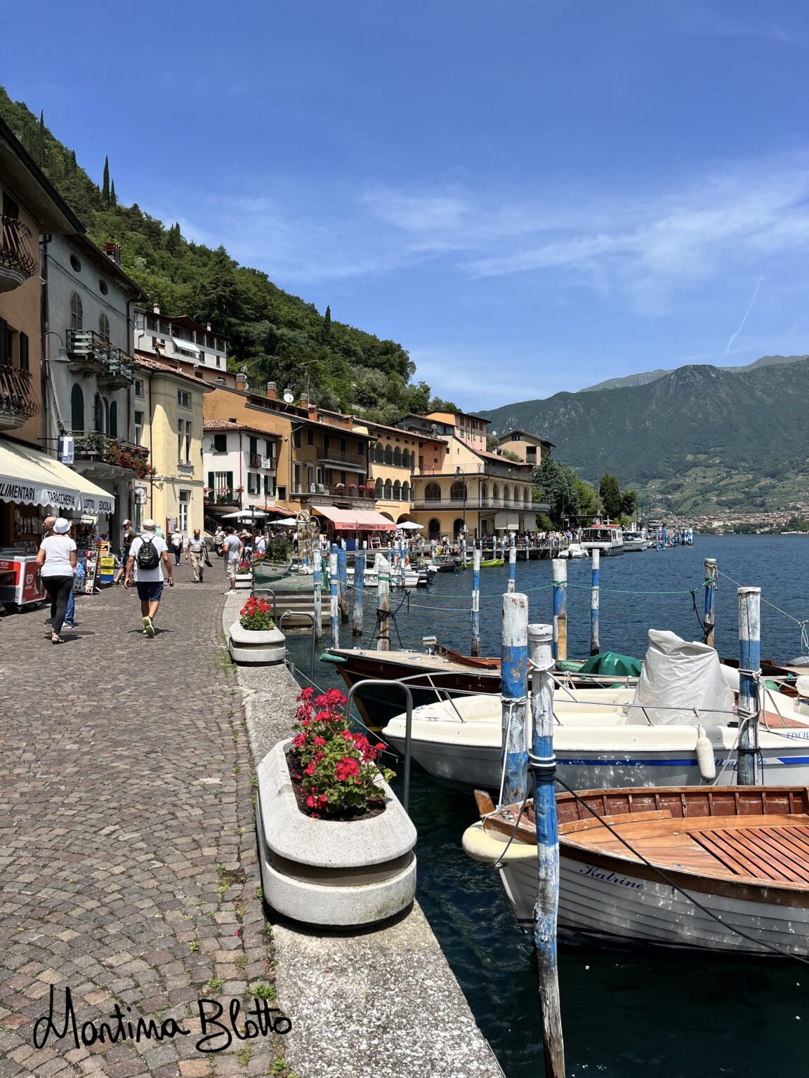 Lungolago di Peschiera Maraglio