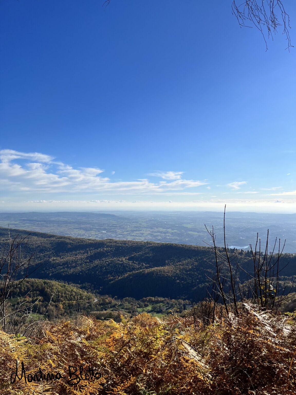 Panorama oltre la Serra d'Ivrea