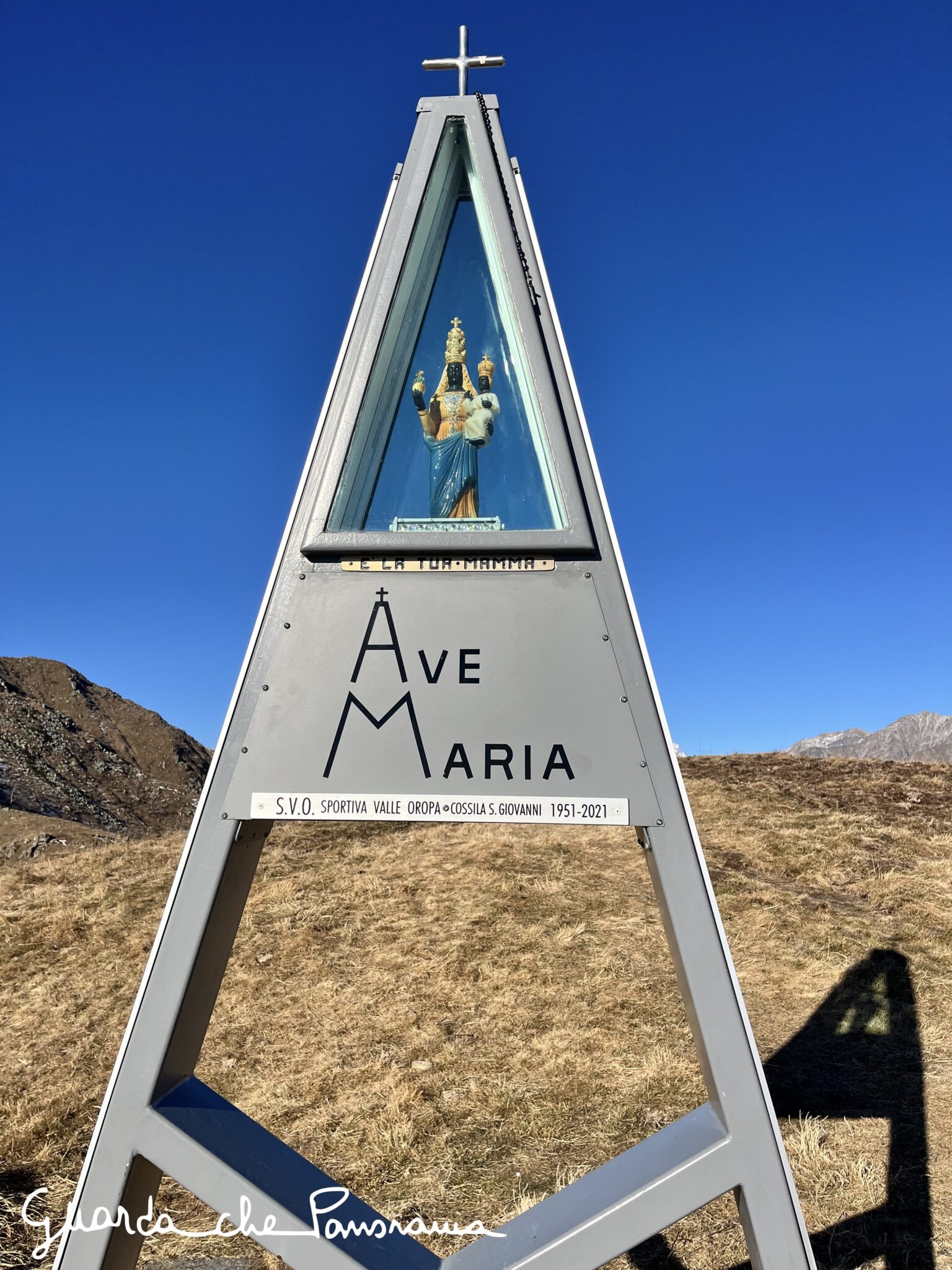 Cima del Monte Cucco, con Statua Madonna Nera d'Oropa