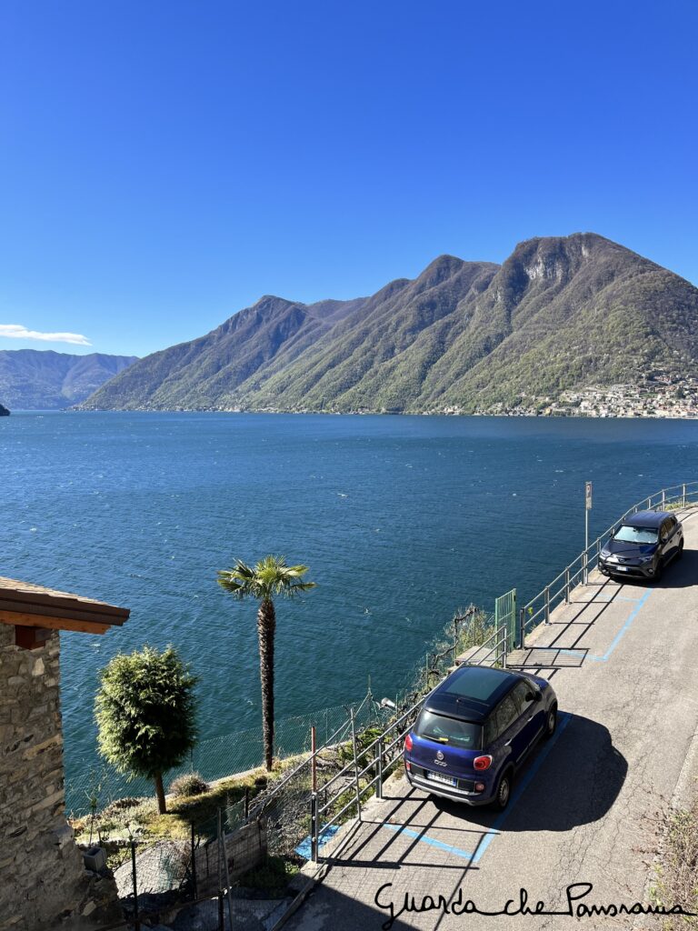 Parcheggio su via Cappella