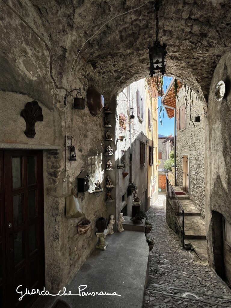 Borgo di Mezzegra